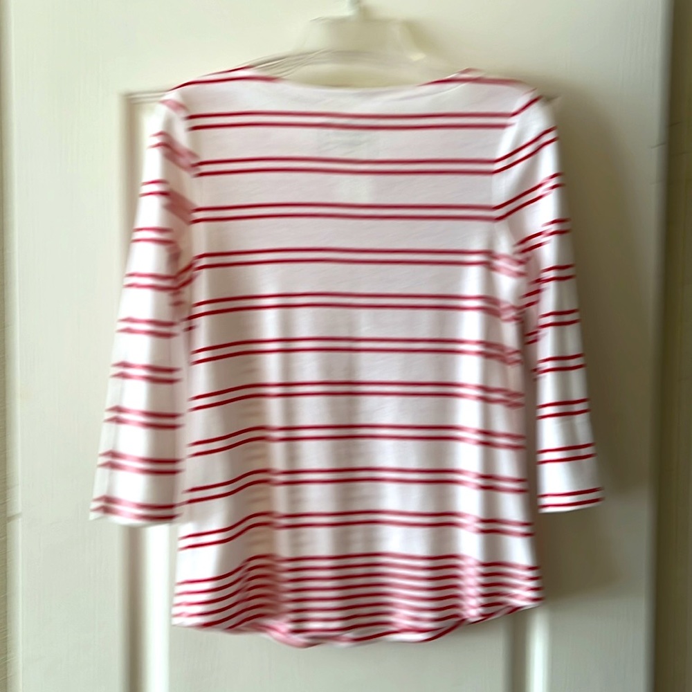 Women’s Top - Picture 2 of 2